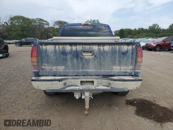 2002 Chevrolet Silverado 1500 LS with VIN 2GCEK19V321216162, listed as a Copart auction lot 84807685 with 287,684 mi miles and Salvage title. Bid and sale history available at DreamBid. Image 6.