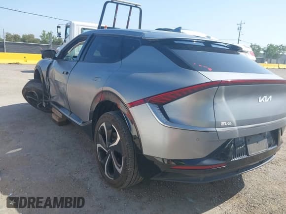 ✅ 2022 Kia EV6 Wind • VIN: KNDC3DLC6N5035363 • Лот: 42152655. Опубликован ранее на IAAI с пробегом 39 662 миль. Бесплатный доступ к архиву аукционных продаж из США и подробный отчёт об истории автомобиля на DreamBid. Изображение 3.