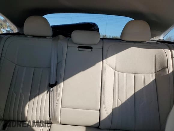 ✅ 2021 Audi e-tron Sportback Prestige • VIN: WA13AAGE4MB018961 • Лот: 74674294. Опубликован ранее на Copart с пробегом Не указан. Бесплатный доступ к архиву аукционных продаж из США и подробный отчёт об истории автомобиля на DreamBid. Изображение 10.