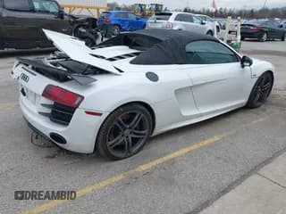 ✅ 2011 Audi R8 • VIN: WUAVNAFG2BN001984 • Lot: 41830131. Wystawiony na IAAI z przebiegiem 78 499 mil. Bezpłatny archiwum sprzedaży aukcyjnych z USA i szczegółowy raport historii pojazdu na DreamBid. Zdjęcie 4.