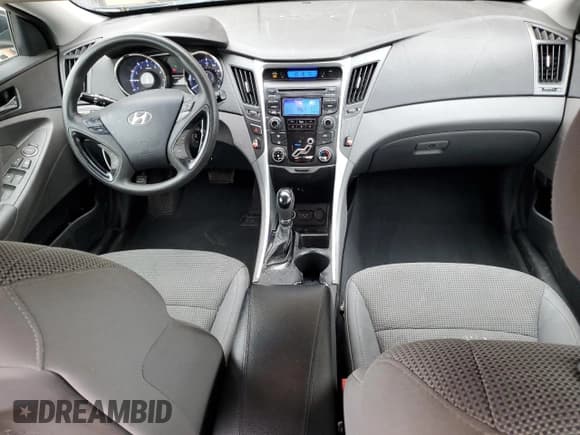 ✅ 2013 Hyundai Sonata GLS • VIN: 5NPEB4AC0DH660144 • Lot: 71480684. Listed on Copart with 173,803 mi. Free auction sales archive from the USA and detailed vehicle history report at DreamBid. Image 8.