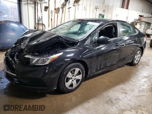 ✅ 2017 Chevrolet Cruze LS • VIN: 1G1BC5SM6H7215276 • Lot: 71184272. Listed on Copart with 78,960 mi. Free auction sales archive from the USA and detailed vehicle history report at DreamBid. Image 1.
