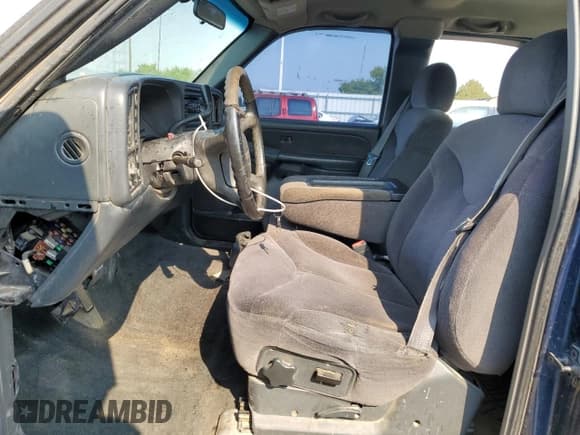 ✅ 1999 GMC Sierra 1500 SLE • VIN: 1GTEK19T0XZ517985 • Лот: 67129775. Опубликован ранее на Copart с пробегом 190 901 миль. Бесплатный доступ к архиву аукционных продаж из США и подробный отчёт об истории автомобиля на DreamBid. Изображение 7.