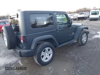 ✅ 2007 Jeep Wrangler X • VIN: 1J4FA24187L231978 • Лот: 43613609. Опубликован ранее на IAAI с пробегом 105 835 миль. Бесплатный доступ к архиву аукционных продаж из США и подробный отчёт об истории автомобиля на DreamBid. Изображение 4.