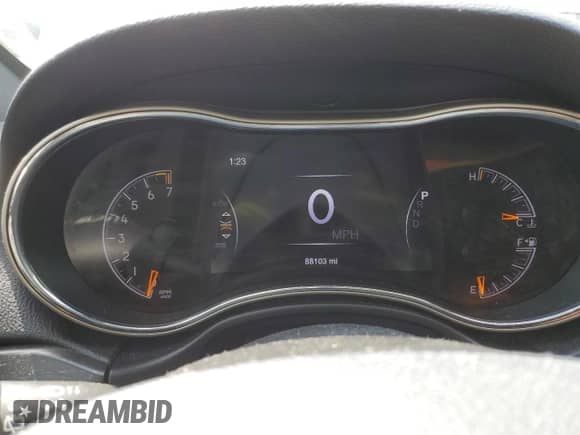 2016 Jeep Grand Cherokee Limited 75th Anniversary с VIN 1C4RJFBG2GC494064, выставлен на аукционе Copart как лот 80603135 с пробегом 88 103 миль миль и Списание • Salvage title. История ставок и продаж доступна на DreamBid. Изображение 9.