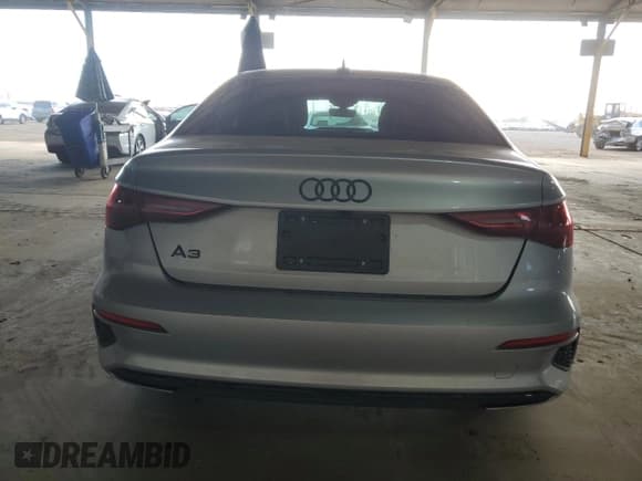 ✅ 2022 Audi A3 Premium • VIN: WAUAUDGY1NA105334 • Lot: 52012274. Wystawiony na Copart z przebiegiem 14 935 mil. Bezpłatny archiwum sprzedaży aukcyjnych z USA i szczegółowy raport historii pojazdu na DreamBid. Zdjęcie 6.