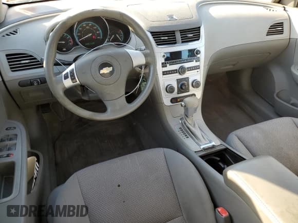 ✅ 2009 Chevrolet Malibu 1LS • VIN: 1G1ZG57B094268049 • Lot: 78498614. Wystawiony na Copart z przebiegiem 115 413 mil. Bezpłatny archiwum sprzedaży aukcyjnych z USA i szczegółowy raport historii pojazdu na DreamBid. Zdjęcie 8.