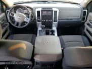 ✅ 2010 Dodge 1500 SLT • VIN: 1D7RV1CT2AS146920 • Lot: 87824275. Wystawiony na Copart z przebiegiem 114 625 mil. Bezpłatny archiwum sprzedaży aukcyjnych z USA i szczegółowy raport historii pojazdu na DreamBid. Zdjęcie 8.