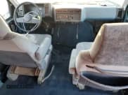 ✅ 1986 GMC Safari • VIN: 1GDDM15Z1GB521872 • Lot: 87655995. Wystawiony na Copart z przebiegiem 30 889 mil. Bezpłatny archiwum sprzedaży aukcyjnych z USA i szczegółowy raport historii pojazdu na DreamBid. Zdjęcie 8.