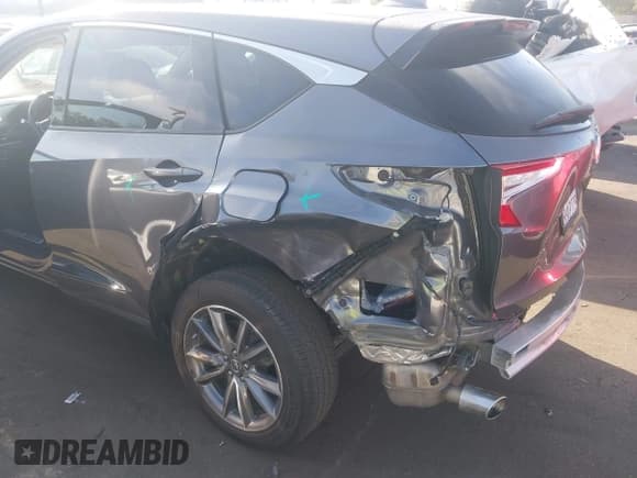 ✅ 2019 Acura RDX Technology • VIN: 5J8TC1H5XKL013464 • Lot: 43367990. Listed on IAAI with 47,233 mi. Free auction sales archive from the USA and detailed vehicle history report at DreamBid. Image 6.