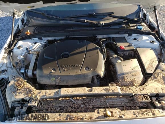 ✅ 2020 Volvo V60 Momentum • VIN: YV1102EK7L2375882 • Lot: 74959724. Wystawiony na Copart z przebiegiem Nie podano. Bezpłatny archiwum sprzedaży aukcyjnych z USA i szczegółowy raport historii pojazdu na DreamBid. Zdjęcie 11.