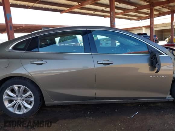 ✅ 2020 Chevrolet Malibu LT • VIN: 1G1ZD5ST6LF101134 • Lot: 43197233. Listed on IAAI with 94,665 mi miles. Access the free auction sales archive from the USA and view a detailed vehicle history report at DreamBid. Image 14.