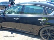 ✅ 2017 Nissan Altima SL • VIN: 1N4AL3AP4HC218516 • Lot: 42198623. Listed on IAAI with 86,084 mi. Free auction sales archive from the USA and detailed vehicle history report at DreamBid. Image 13.