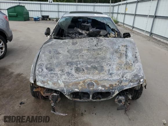 ✅ 2003 BMW 5 Series M5 • VIN: WBSDE93473CF93330 • Лот: 70384454. Опубликован ранее на Copart с пробегом Не указан. Бесплатный доступ к архиву аукционных продаж из США и подробный отчёт об истории автомобиля на DreamBid. Изображение 5.