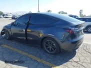 ✅ 2024 Tesla Model Y • VIN: 7SAYGDED2RF198566 • Lot: 43484528. Wystawiony na IAAI z przebiegiem 26 381 mil. Bezpłatny archiwum sprzedaży aukcyjnych z USA i szczegółowy raport historii pojazdu na DreamBid. Zdjęcie 3.