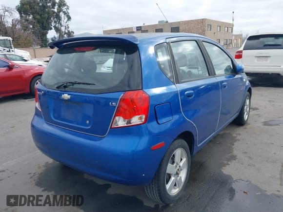 ✅ 2008 Chevrolet Aveo LS • VIN: KL1TD66698B037409 • Lot: 41466523. Wystawiony na IAAI z przebiegiem 174 562 mil. Bezpłatny archiwum sprzedaży aukcyjnych z USA i szczegółowy raport historii pojazdu na DreamBid. Zdjęcie 4.