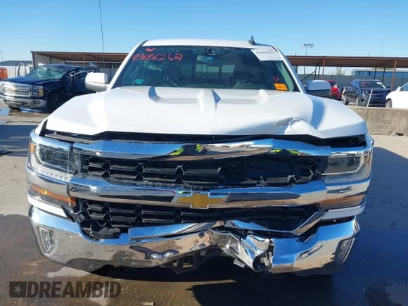 ✅ 2018 Chevrolet Silverado 1500 LT • VIN: 3GCPCREC2JG163338 • Lot: 43656262. Wystawiony na IAAI z przebiegiem 110 223 mil. Bezpłatny archiwum sprzedaży aukcyjnych z USA i szczegółowy raport historii pojazdu na DreamBid. Zdjęcie 6.