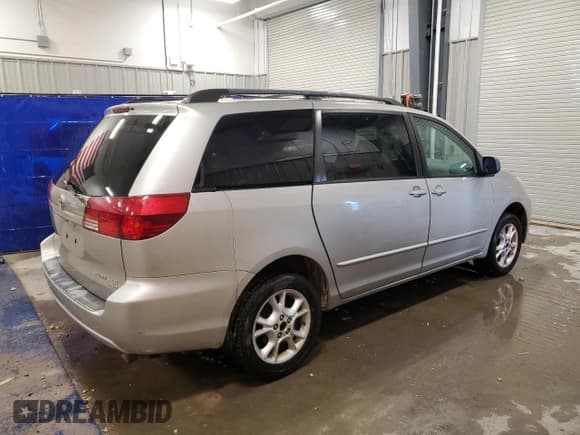 ✅ 2005 Toyota Sienna LE • VIN: 5TDBA23C05S039165 • Лот: 90379855. Опубликован ранее на Copart с пробегом 248 446 миль. Бесплатный доступ к архиву аукционных продаж из США и подробный отчёт об истории автомобиля на DreamBid. Изображение 3.