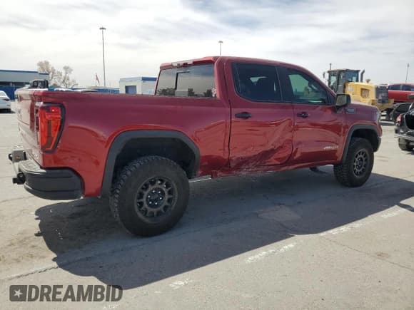 ✅ 2024 GMC Sierra 1500 AT4X • VIN: 3GTUUFEL7RG107891 • Лот: 50425115. Опубликован ранее на Copart с пробегом 8 678 миль. Бесплатный доступ к архиву аукционных продаж из США и подробный отчёт об истории автомобиля на DreamBid. Изображение 3.