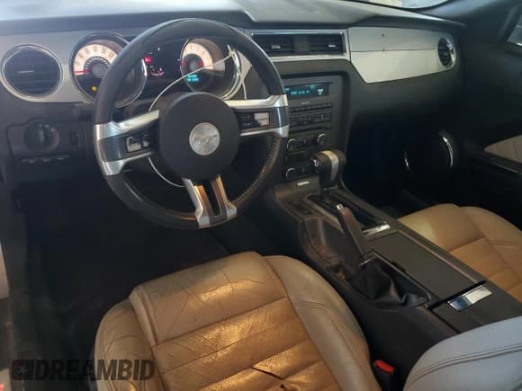 ✅ 2012 Ford Mustang Premium • VIN: 1ZVBP8AM2C5225125 • Lot: 86288375. Listed on Copart with 102,621 mi. Free auction sales archive from the USA and detailed vehicle history report at DreamBid. Image 8.