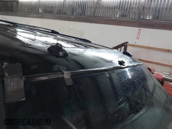 ✅ 2003 Chevrolet Suburban LS • VIN: 1GNFK16T93J211098 • Лот: 41494713. Опубликован ранее на IAAI с пробегом 366 222 миль. Бесплатный доступ к архиву аукционных продаж из США и подробный отчёт об истории автомобиля на DreamBid. Изображение 14.