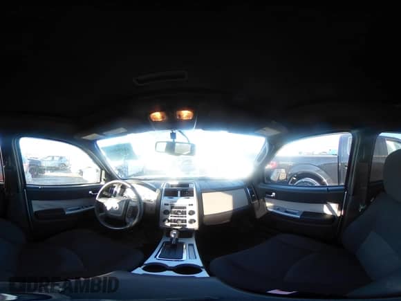 2010 Mercury Mariner z VIN 4M2CN8B73AKJ15604, wystawiony jako IAAI lot #41454647 z przebiegiem 170 761 mil mil oraz . Historia ofert i sprzedaży dostępna na DreamBid. Obrazek 18.