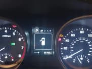 ✅ 2018 Hyundai Santa Fe 2.4L • VIN: 5NMZUDLB2JH072593 • Лот: 42846562. Опубликован ранее на IAAI с пробегом 56 789 миль. Бесплатный доступ к архиву аукционных продаж из США и подробный отчёт об истории автомобиля на DreamBid. Изображение 7.