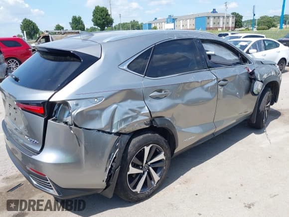✅ 2020 Lexus NX 300h • VIN: JTJGJRDZ9L5005033 • Lot: 42680037. Wystawiony na IAAI z przebiegiem 29 174 mil. Bezpłatny archiwum sprzedaży aukcyjnych z USA i szczegółowy raport historii pojazdu na DreamBid. Zdjęcie 4.