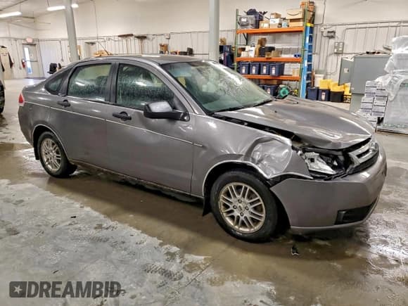 ✅ 2009 Ford Focus SE • VIN: 1FAHP35N49W117195 • Lot: 94369645. Wystawiony na Copart z przebiegiem 211 475 mil. Bezpłatny archiwum sprzedaży aukcyjnych z USA i szczegółowy raport historii pojazdu na DreamBid. Zdjęcie 4.