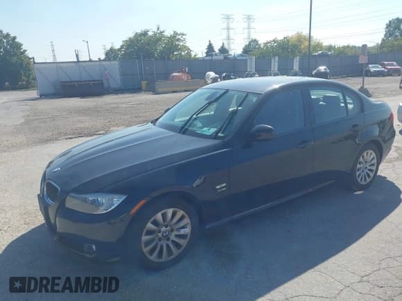✅ 2009 BMW 3 Series 328i xDrive • VIN: WBAPK73519A457266 • Lot: 43237090. Listed on IAAI with 165,512 mi. Free auction sales archive from the USA and detailed vehicle history report at DreamBid. Image 2.
