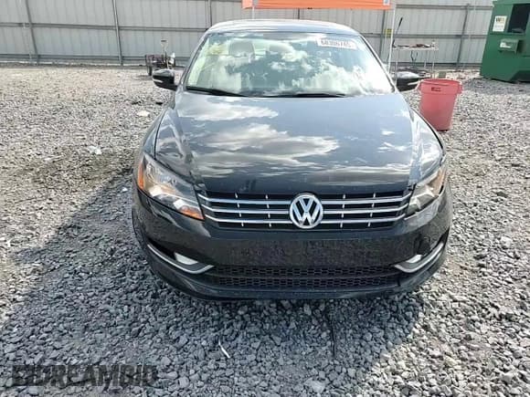 ✅ 2014 Volkswagen Passat SEL Premium • VIN: 1VWCS7A38EC078294 • Lot: 68306745. Listed on Copart with 102,012 mi. Free auction sales archive from the USA and detailed vehicle history report at DreamBid. Image 13.
