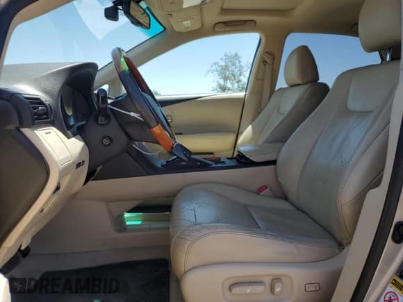 ✅ 2011 Lexus RX 350 • VIN: 2T2ZK1BA6BC042903 • Lot: 57523015. Listed on Copart with 101,058 mi. Free auction sales archive from the USA and detailed vehicle history report at DreamBid. Image 7.