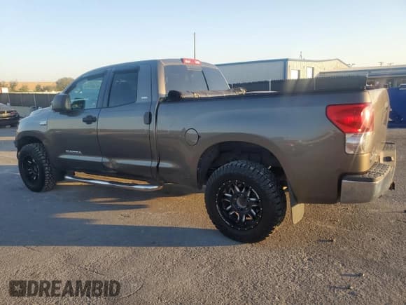 ✅ 2007 Toyota Tundra SR5 • VIN: 5TFRV54117X014161 • Lot: 94071795. Listed on Copart with 289,108 mi. Free auction sales archive from the USA and detailed vehicle history report at DreamBid. Image 2.