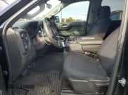 ✅ 2021 Chevrolet Silverado 1500 Custom • VIN: 3GCPYBEK5MG432274 • Lot: 75953874. Wystawiony na Copart z przebiegiem 46 396 mil. Bezpłatny archiwum sprzedaży aukcyjnych z USA i szczegółowy raport historii pojazdu na DreamBid. Zdjęcie 7.