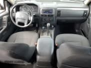 ✅ 2004 Jeep Grand Cherokee Laredo • VIN: 1J4GW48S94C163058 • Lot: 84221415. Listed on Copart with 175,661 mi. Free auction sales archive from the USA and detailed vehicle history report at DreamBid. Image 8.