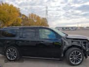 ✅ 2023 Jeep Wagoneer Series III • VIN: 1C4SJVDP2PS563494 • Lot: 43591813. Wystawiony na IAAI z przebiegiem 20 947 mil. Bezpłatny archiwum sprzedaży aukcyjnych z USA i szczegółowy raport historii pojazdu na DreamBid. Zdjęcie 14.