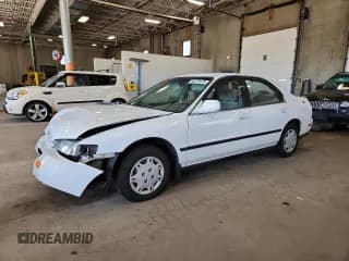 ✅ 1995 Honda Accord LX • VIN: 1HGCD563XSA021839 • Lot: 65275475. Listed on Copart with 152,067 mi. Free auction sales archive from the USA and detailed vehicle history report at DreamBid. Image 1.