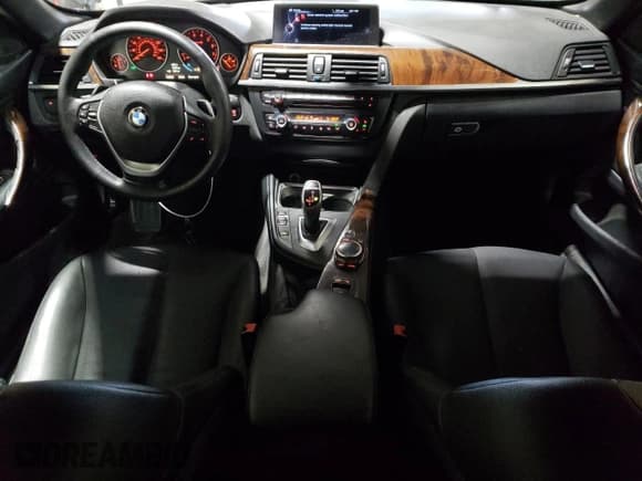 ✅ 2014 BMW 4 Series 428i xDrive • VIN: WBA3V9C54EPR69905 • Лот: 65456935. Опубликован ранее на Copart с пробегом 145 869 миль. Бесплатный доступ к архиву аукционных продаж из США и подробный отчёт об истории автомобиля на DreamBid. Изображение 8.