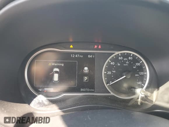 ✅ 2018 Nissan Kicks SV • VIN: 3N1CP5CU4JL538227 • Lot: 84356805. Wystawiony na Copart z przebiegiem 86 070 mil. Bezpłatny archiwum sprzedaży aukcyjnych z USA i szczegółowy raport historii pojazdu na DreamBid. Zdjęcie 9.