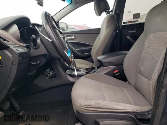 ✅ 2016 Hyundai Santa Fe • VIN: 5XYZT3LB5GG339824 • Лот: 69916553. Опубликован ранее на Copart с пробегом 423 632 миль. Бесплатный доступ к архиву аукционных продаж из США и подробный отчёт об истории автомобиля на DreamBid. Изображение 7.