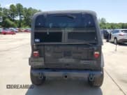 ✅ 2004 Jeep Wrangler Rubicon • VIN: 1J4FA69S74P769357 • Lot: 65425525. Wystawiony na Copart z przebiegiem 125 486 mil. Bezpłatny archiwum sprzedaży aukcyjnych z USA i szczegółowy raport historii pojazdu na DreamBid. Zdjęcie 6.