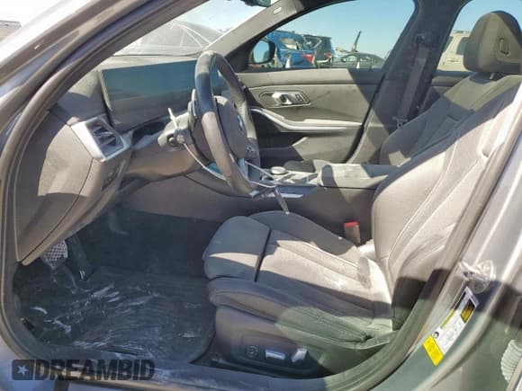 ✅ 2023 BMW 3 Series 330i • VIN: 3MW69FF06P8D73549 • Lot: 92307135. Wystawiony na Copart z przebiegiem 23 874 mil. Bezpłatny archiwum sprzedaży aukcyjnych z USA i szczegółowy raport historii pojazdu na DreamBid. Zdjęcie 7.