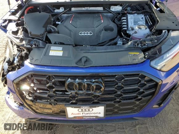 ✅ 2024 Audi SQ5 Sportback Premium Plus • VIN: WA124AFY2R2088187 • Lot: 73215564. Listed on Copart with 106 mi. Free auction sales archive from the USA and detailed vehicle history report at DreamBid. Image 11.