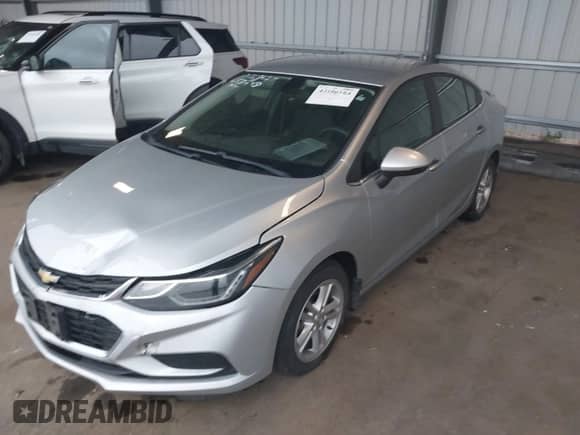 2017 Chevrolet Cruze LT с VIN 1G1BE5SM3H7118921, выставлен на аукционе IAAI как лот 43186154 с пробегом 102 081 миль миль и . История ставок и продаж доступна на DreamBid. Изображение 17.