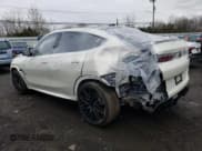 ✅ 2022 BMW X6 M • VIN: 5YMCY0C07N9L41651 • Lot: 39158684. Wystawiony na Copart z przebiegiem Nie podano. Bezpłatny archiwum sprzedaży aukcyjnych z USA i szczegółowy raport historii pojazdu na DreamBid. Zdjęcie 2.