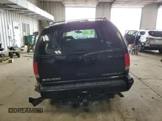 ✅ 1997 Chevrolet Blazer LS • VIN: 1GNDT13W7V2236355 • Lot: 57983265. Wystawiony na Copart z przebiegiem Nie podano. Bezpłatny archiwum sprzedaży aukcyjnych z USA i szczegółowy raport historii pojazdu na DreamBid. Zdjęcie 6.