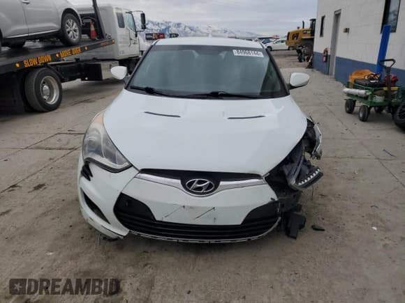 ✅ 2013 Hyundai Veloster w/Gray Int • VIN: KMHTC6AD7DU141280 • Lot: 84968144. Wystawiony na Copart z przebiegiem 187 234 mil. Bezpłatny archiwum sprzedaży aukcyjnych z USA i szczegółowy raport historii pojazdu na DreamBid. Zdjęcie 5.