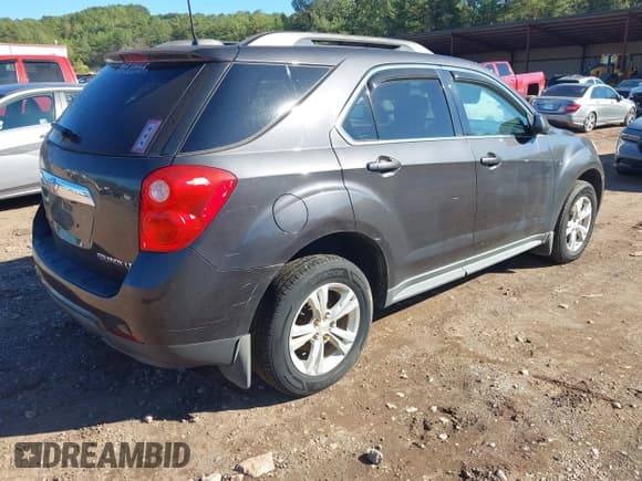 ✅ 2015 Chevrolet Equinox LT • VIN: 1GNFLFEK8FZ127833 • Lot: 43548581. Listed on IAAI with 130,816 mi. Free auction sales archive from the USA and detailed vehicle history report at DreamBid. Image 4.