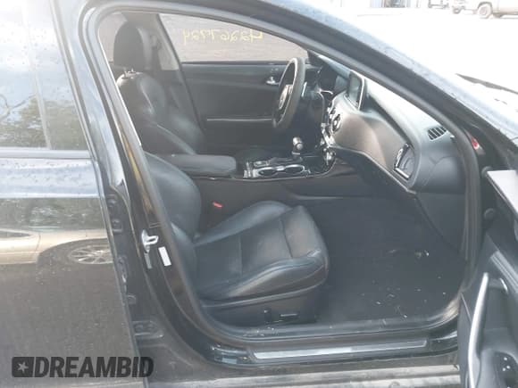 ✅ 2018 Kia Stinger • VIN: KNAE15LA6J6032404 • Lot: 42267724. Listed on IAAI with 160,575 mi. Free auction sales archive from the USA and detailed vehicle history report at DreamBid. Image 5.