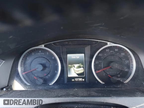 ✅ 2017 Toyota Camry SE • VIN: 4T1BF1FK2HU417383 • Лот: 43514292. Опубликован ранее на IAAI с пробегом 107 390 миль. Бесплатный доступ к архиву аукционных продаж из США и подробный отчёт об истории автомобиля на DreamBid. Изображение 7.